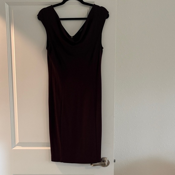 Ann Taylor Dresses & Skirts - Ann Taylor Chic Burgundy Dress